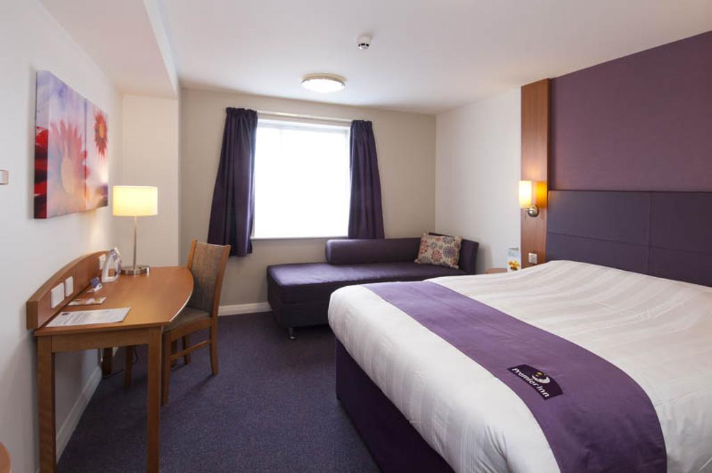 Premier Inn Cardiff City Centre Camera foto